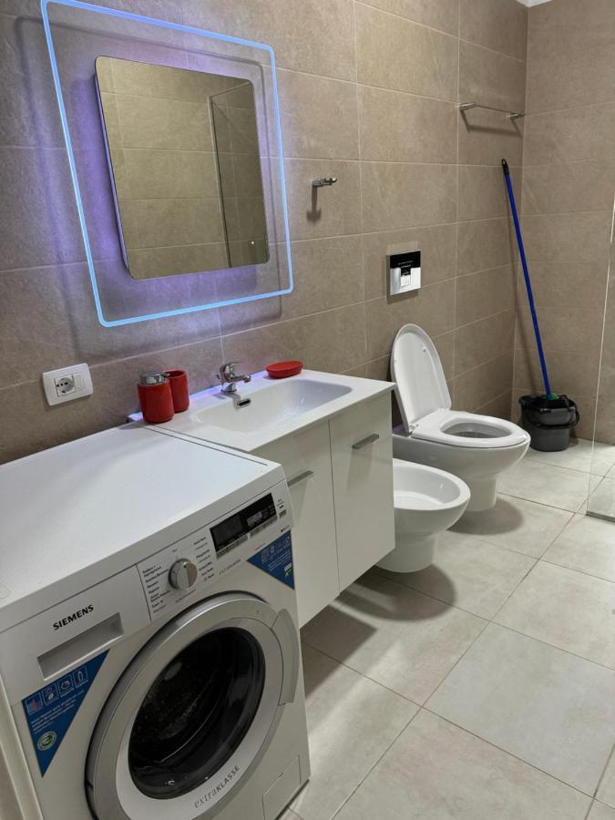 Sc Tirana Centre Apartment ภายนอก รูปภาพ