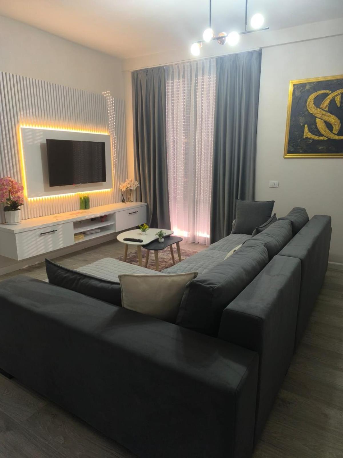 Sc Tirana Centre Apartment ภายนอก รูปภาพ